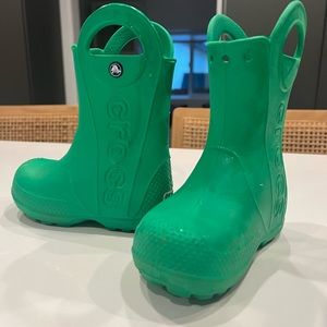 Child, Kids Size 9 green Croc rain boots